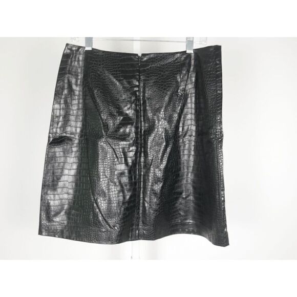 Calvin Klein Women's Black Faux Leather Mini Skirt Size 10 - Picture 3 of 8